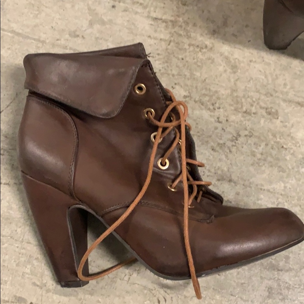 Ankle boots